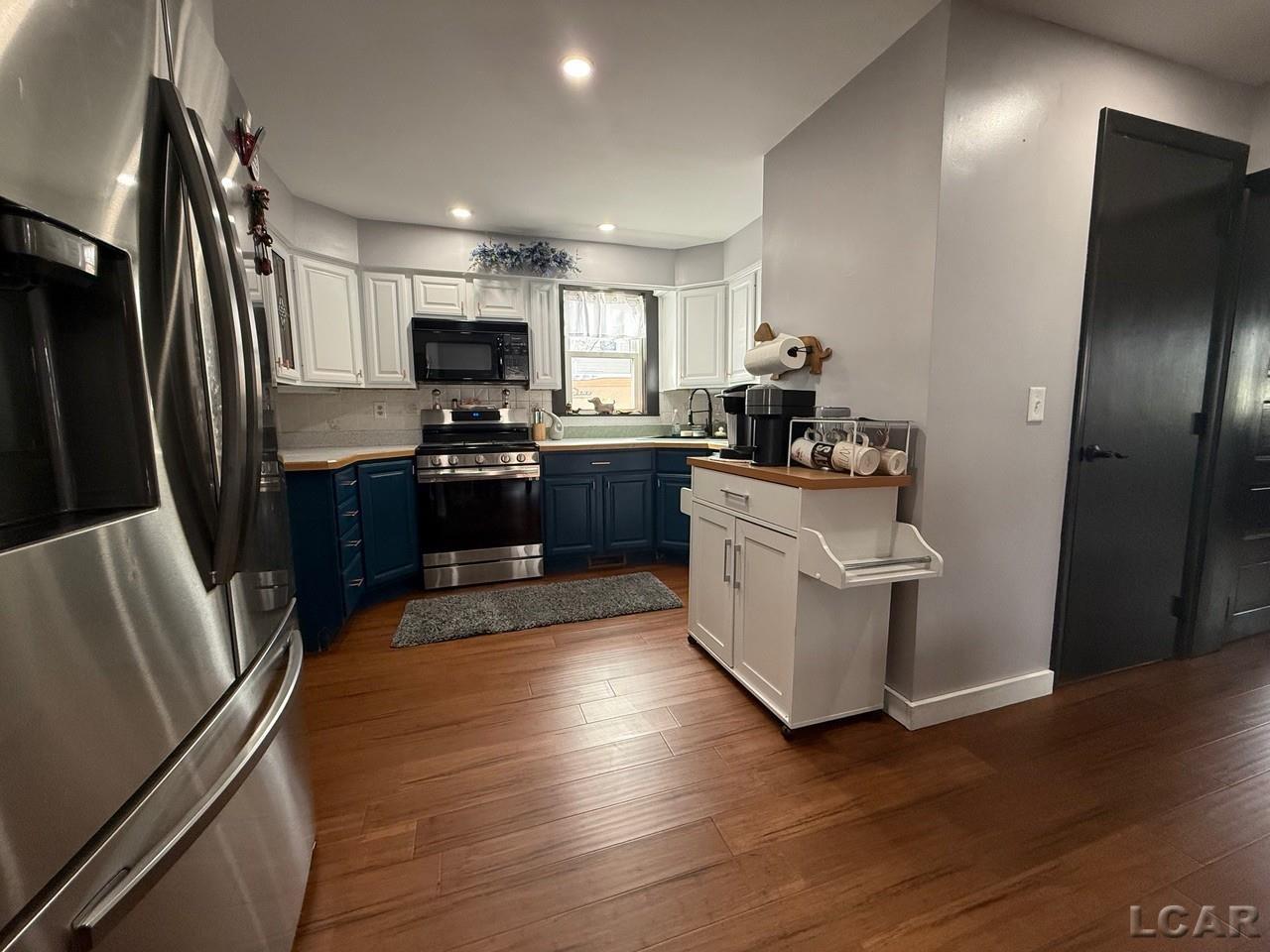 209 South Talbot Street Addison, MI 49220 - Photo 10 of 28 50167754-ce578f15-d53d-48cc-a2aa-ca7d1371b47b.JPG