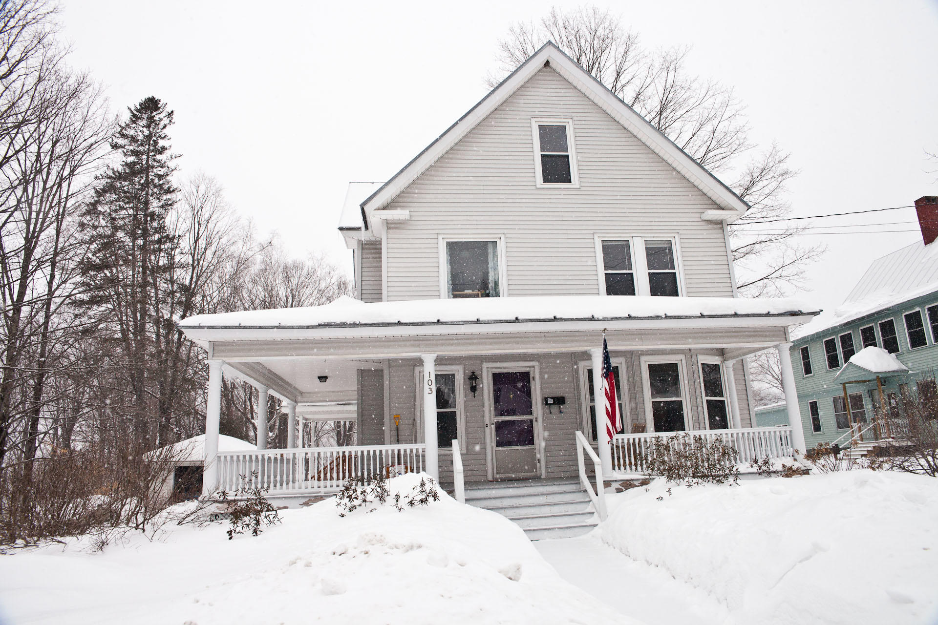 103 Main Street Farmington, ME 04938 - Photo 2 of 69 IMG_8224