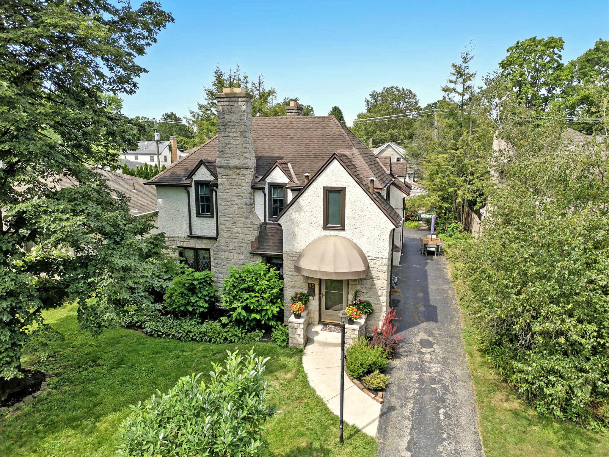 95 South Stanwood Road Columbus, OH 43209 - Photo 3 of 48 95 s stanwood rd