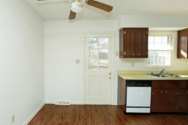 3393 Montavesta Road Lexington, KY 40502 - Photo 5 of 26 Photo 5