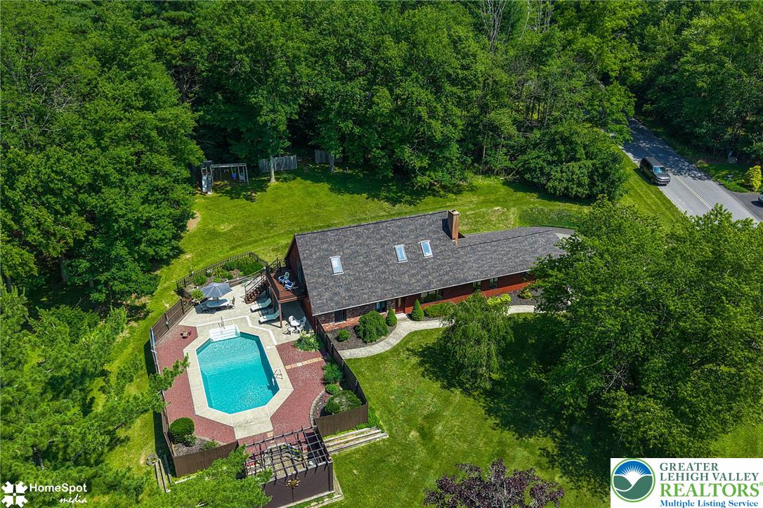 1503 Seneca Trail Effort, PA 18330 - Photo 40 of 66