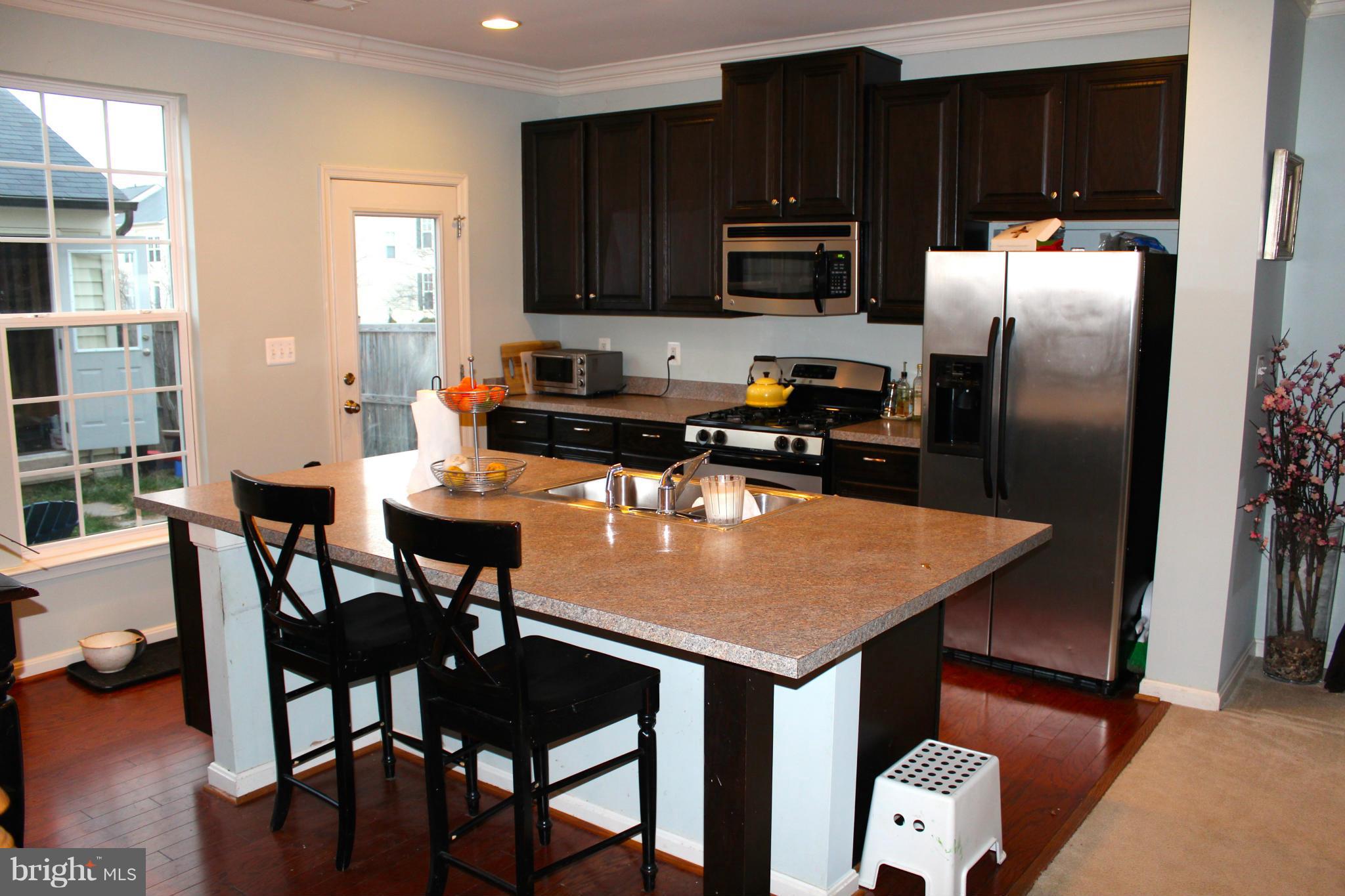 9088 Ribbon Falls Loop Bristow, VA 20136 - Photo 4 of 15 Kitchen
