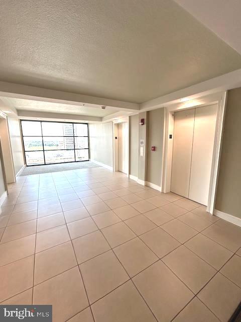 414 Water Street, Unit 2011 Baltimore, MD 21202 - Photo 15 of 25 20th Flr. Elevator lobby