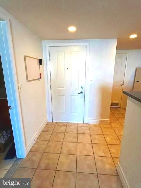 414 Water Street, Unit 2011 Baltimore, MD 21202 - Photo 4 of 25 Entry into unit #2011