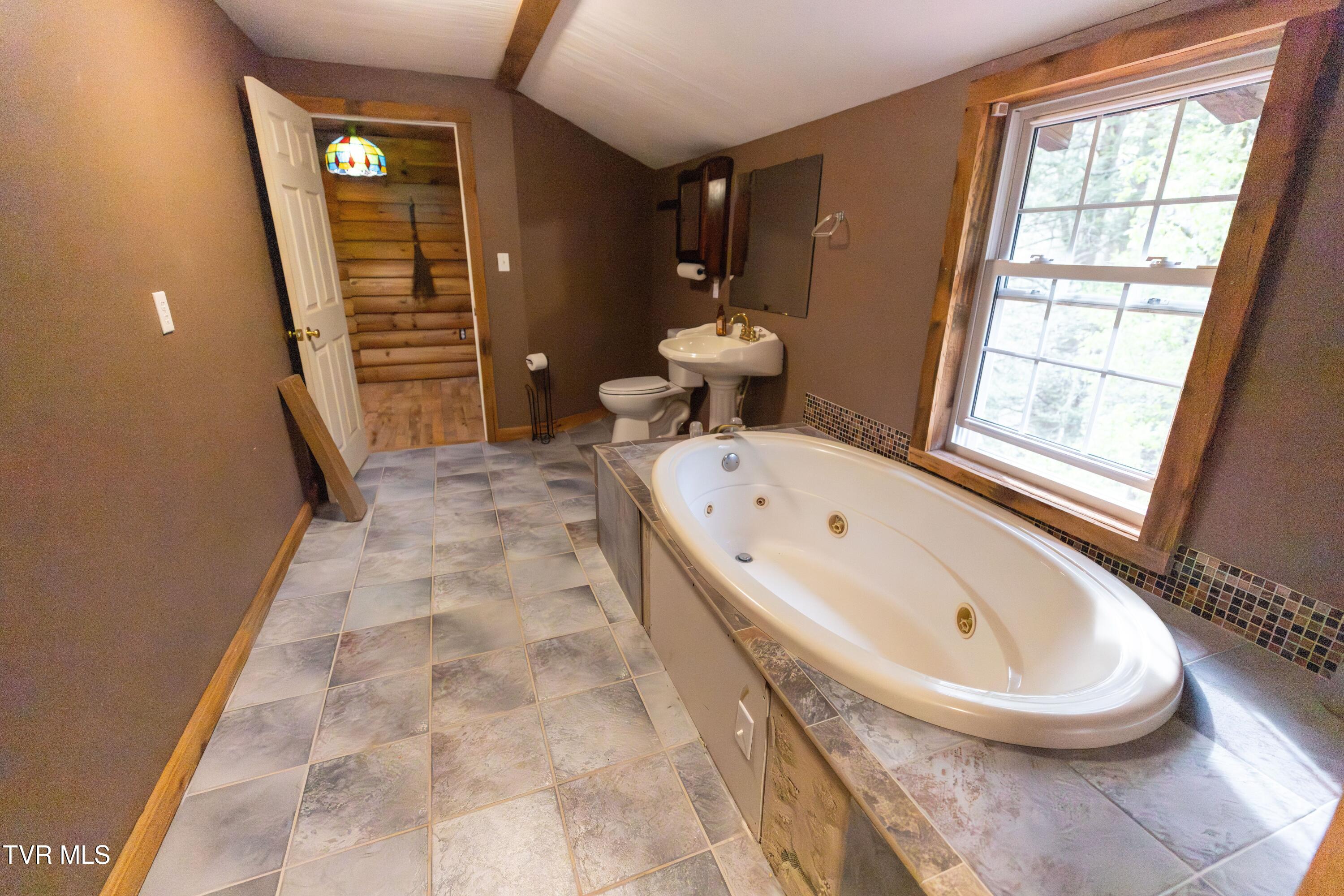1128 Deer Meadow Road Raven, VA 24639 - Photo 24 of 45 3KBAnaUA