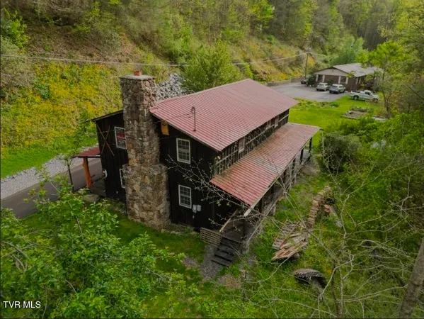$179,000 | 1128 Deer Meadow Road, Raven, VA 24639