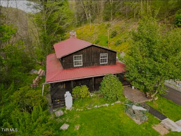$179,000 | 1128 Deer Meadow Road, Raven, VA 24639