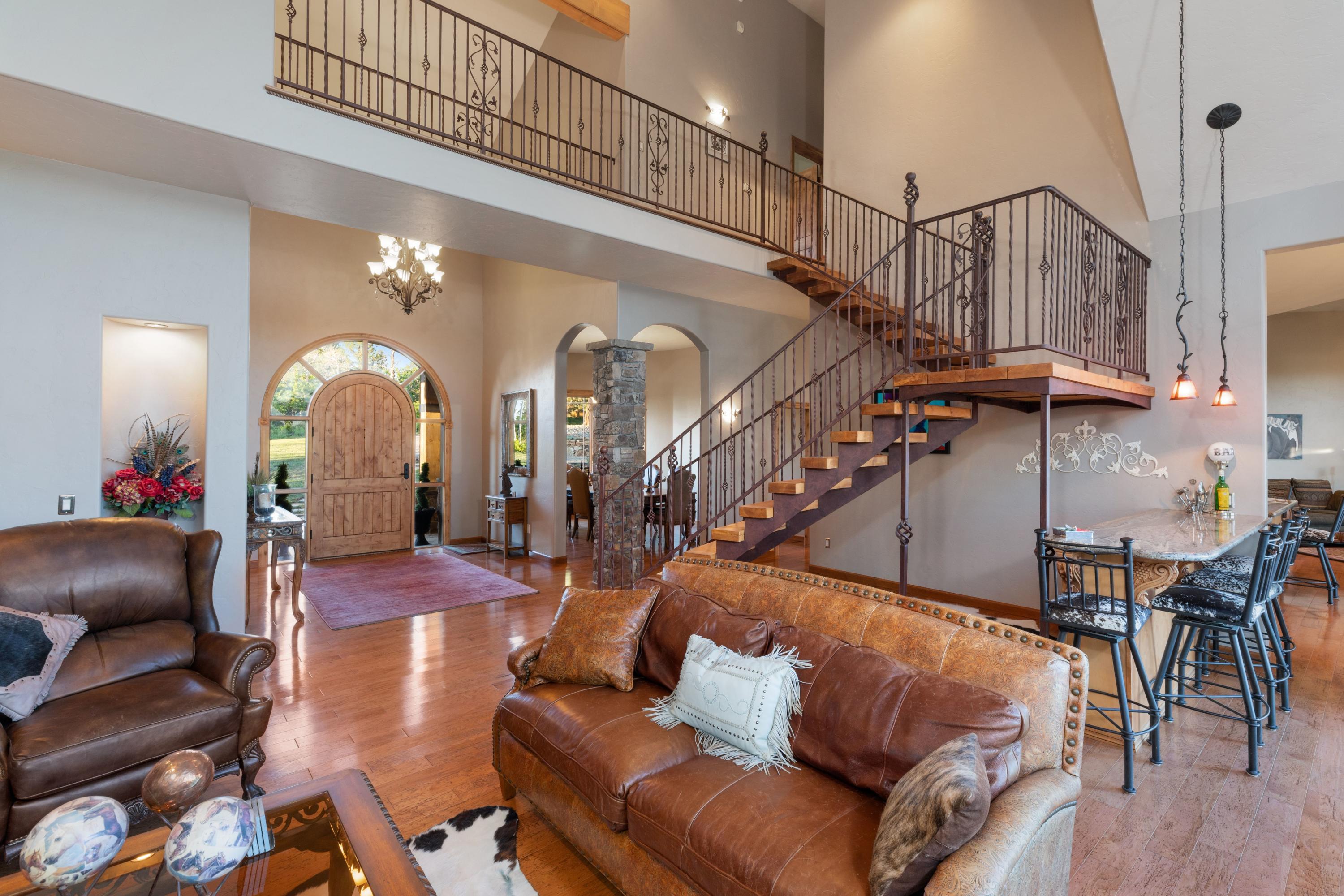 71 South Point Road Placerville, CO 81430 - Photo 12 of 41 great room