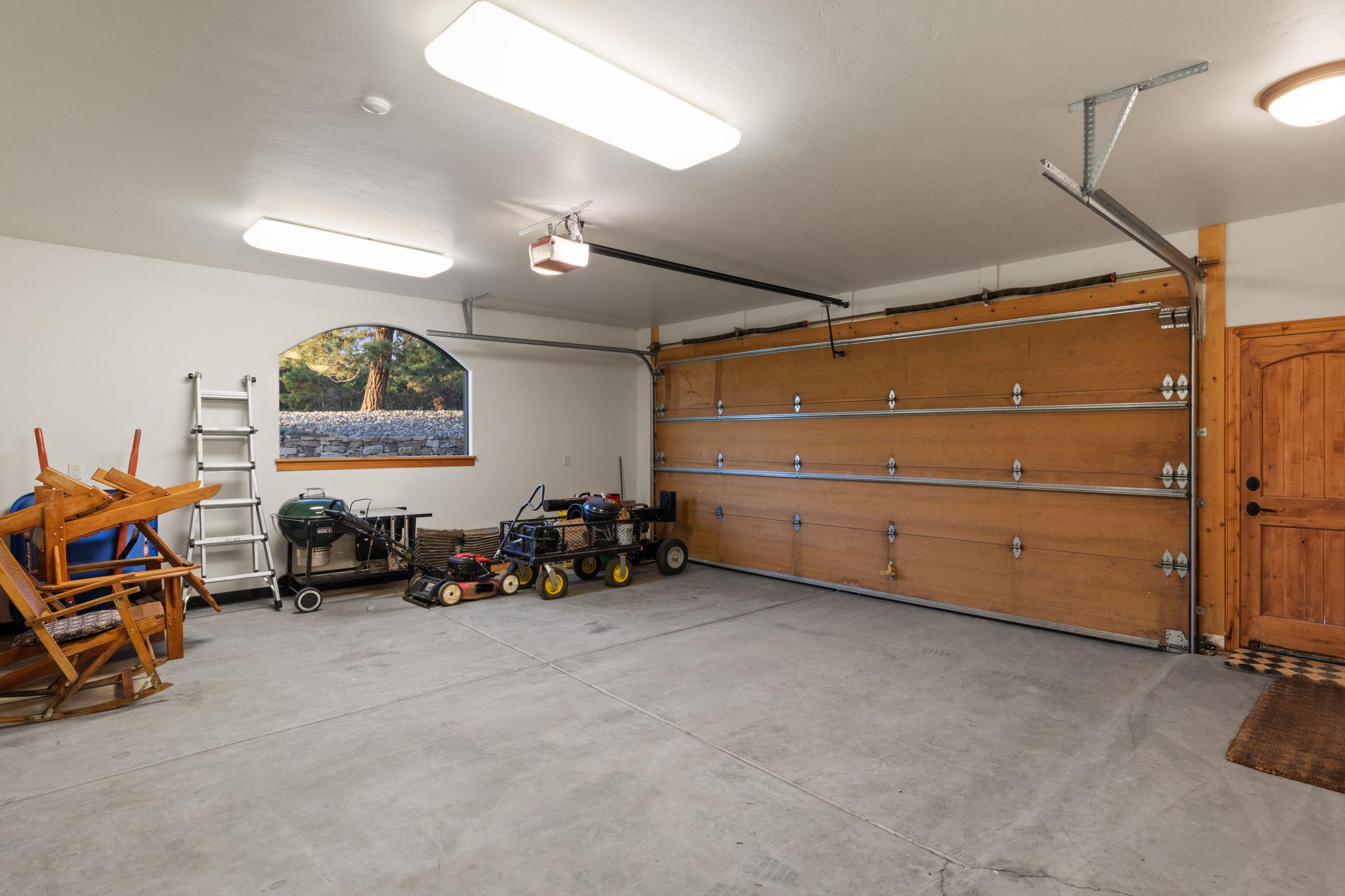 71 South Point Road Placerville, CO 81430 - Photo 41 of 41 2 car garage