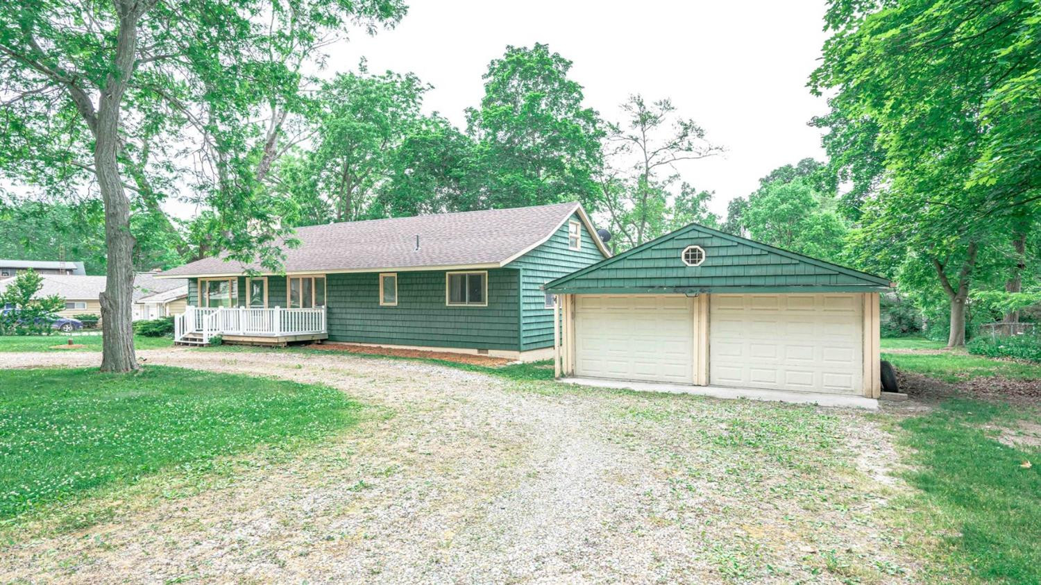 8580 Rushview Drive Pinckney, MI 48169 - Photo 1 of 40 Photo 1