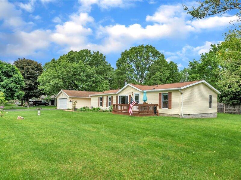 160 Boadway Street Spring Arbor, MI 49283 - Photo 4 of 54 04-160-boadway-st-WindowStill-Real-Estat