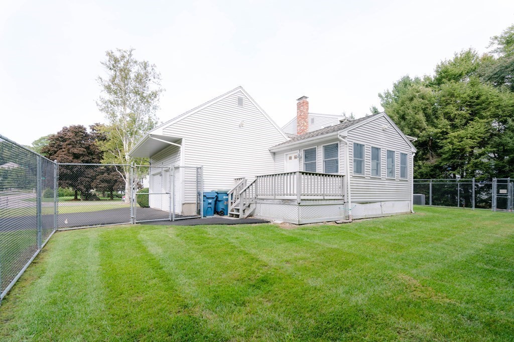 28 Robbin Road Canton, MA 02021 - Photo 5 of 34 Gallery Image 5