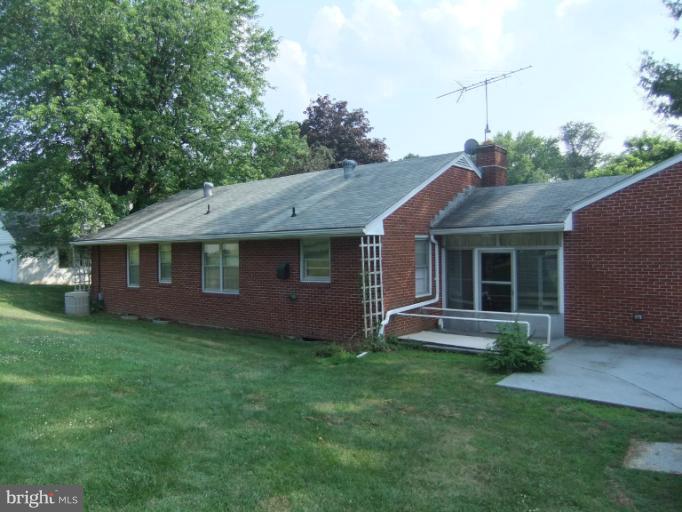 1942 Day Road Hagerstown, MD 21740 - Photo 5 of 29 Exterior (Rear)