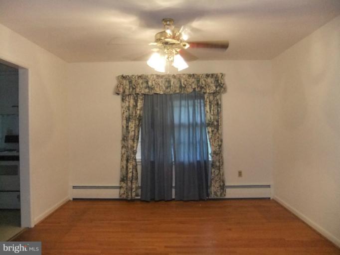 1942 Day Road Hagerstown, MD 21740 - Photo 9 of 29 Dining Room