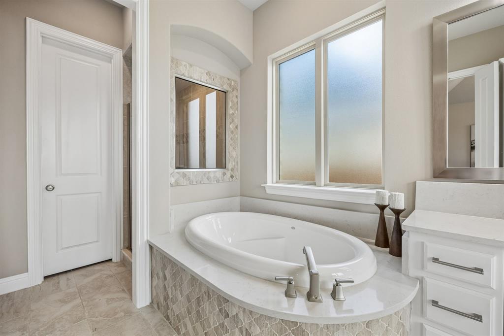 1104 Highpoint Way Roanoke, TX 76262 - Photo 18 of 39