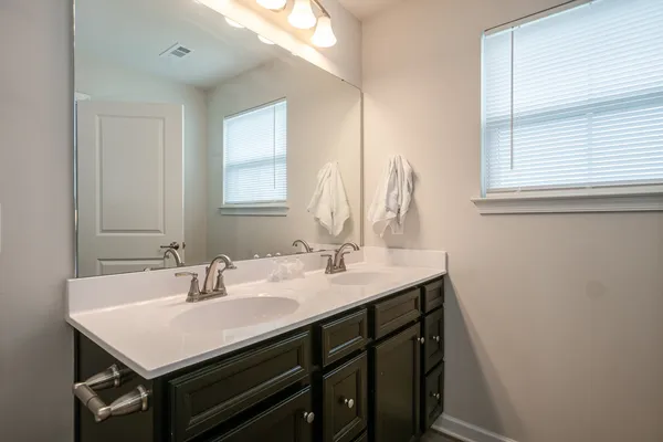 $2,350 | 1232 Savannah Avenue, Gallatin, TN 37066