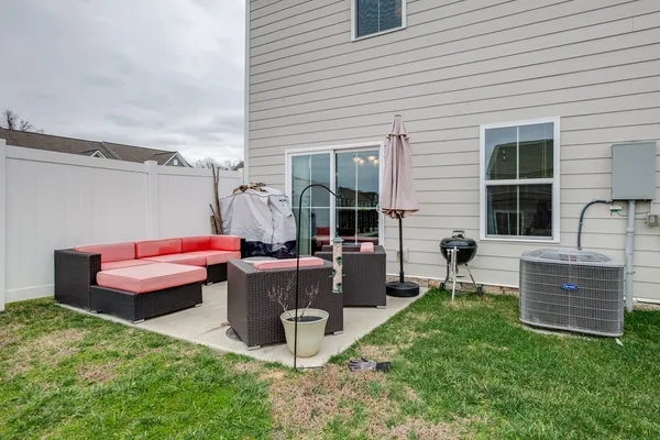 $2,350 | 1232 Savannah Avenue, Gallatin, TN 37066