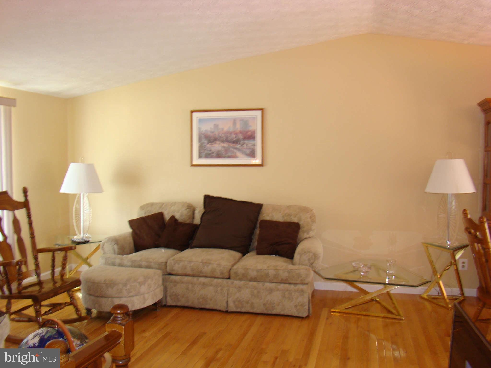 8547 Winands Road Randallstown, MD 21133 - Photo 19 of 19 Living Room