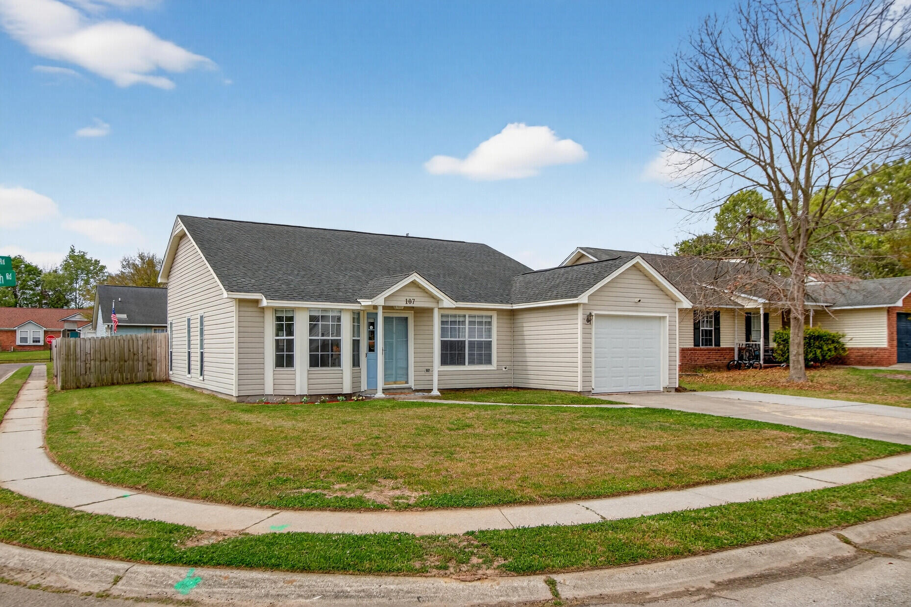 107 Two Hitch Road Goose Creek, SC 29445 - Photo 2 of 32 Gallery Image 2