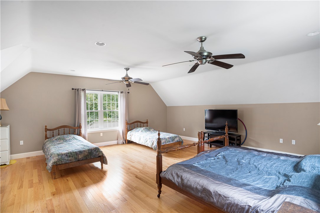 1615 Boston Neck Road North Kingstown, RI 02874 - Photo 26 of 34 Gallery Image 26