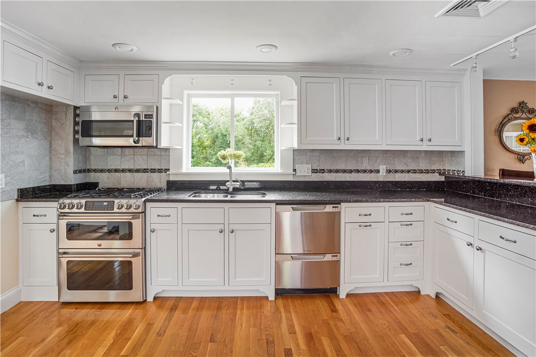 1615 Boston Neck Road North Kingstown, RI 02874 - Photo 7 of 34 Gallery Image 7