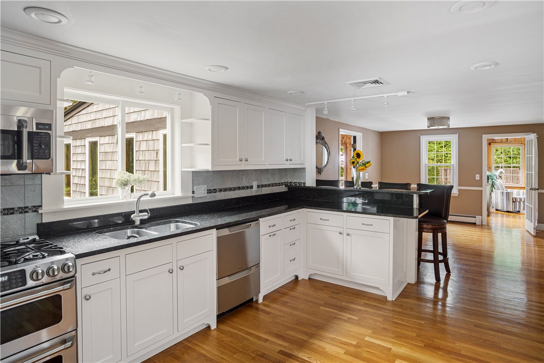 1615 Boston Neck Road North Kingstown, RI 02874 - Photo 8 of 34 Gallery Image 8