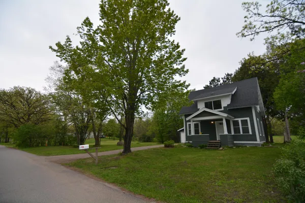 $229,900 | 340 Southwest River Drive, Milaca, MN 56353