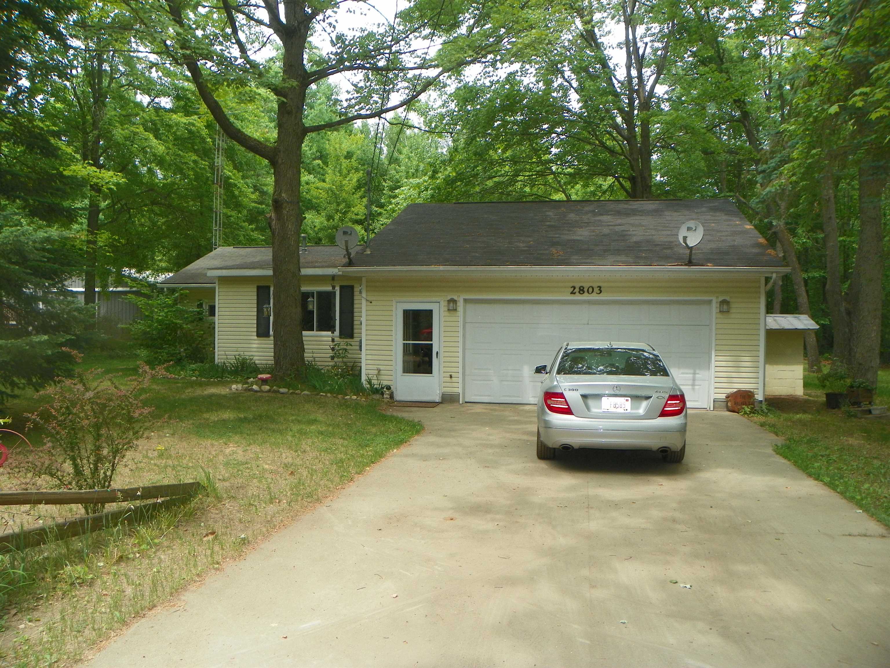 2803 Dell Road Harrison, MI 48625 - Photo 3 of 36 Gallery Image 3
