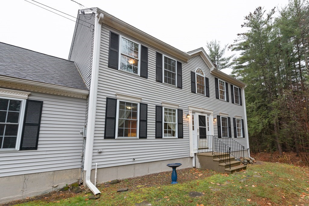 26 Nash Road Ashby, MA 01431 - Photo 1 of 32