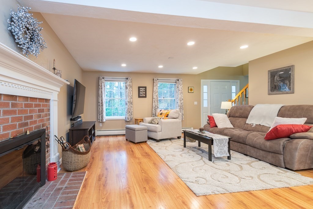 26 Nash Road Ashby, MA 01431 - Photo 8 of 32