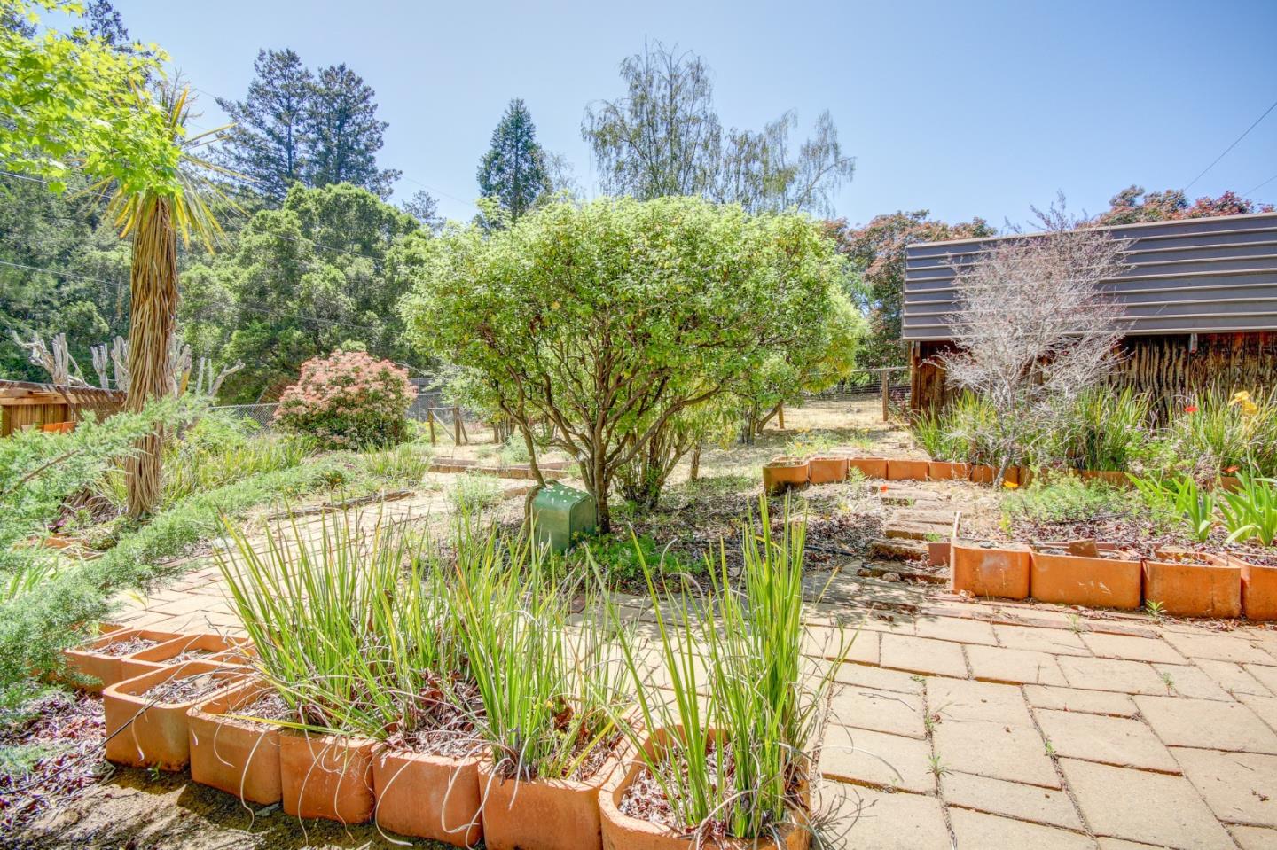 1972 Cox Road Aptos, CA 95003 - Photo 15 of 52 Gallery Image 15