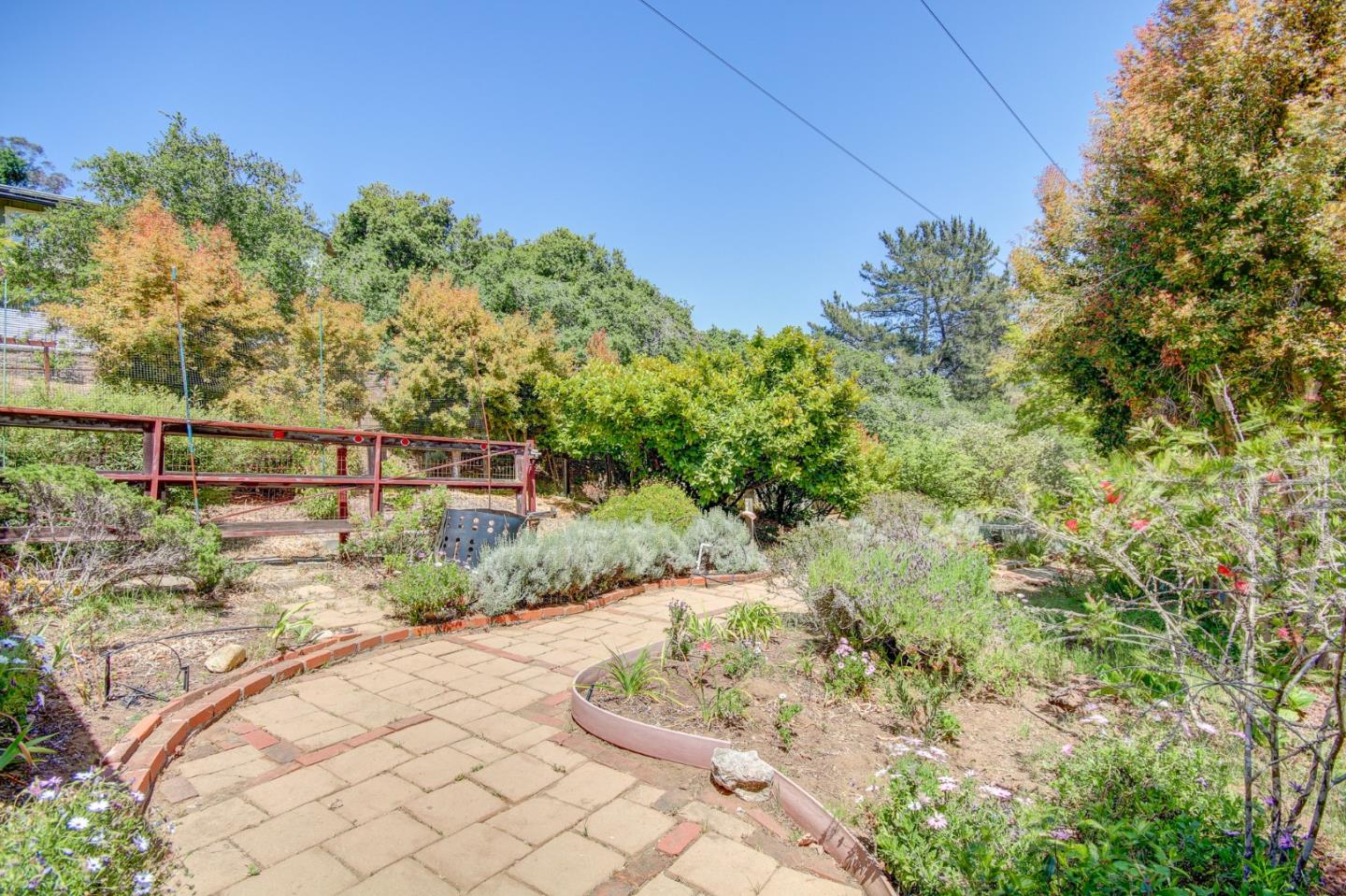 1972 Cox Road Aptos, CA 95003 - Photo 19 of 52 Gallery Image 19