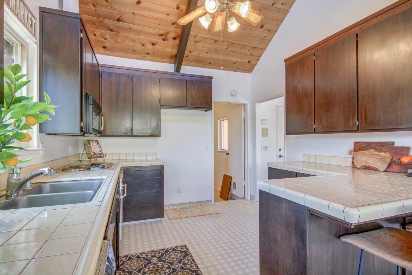 1972 Cox Road Aptos, CA 95003 - Photo 37 of 52 Gallery Image 37
