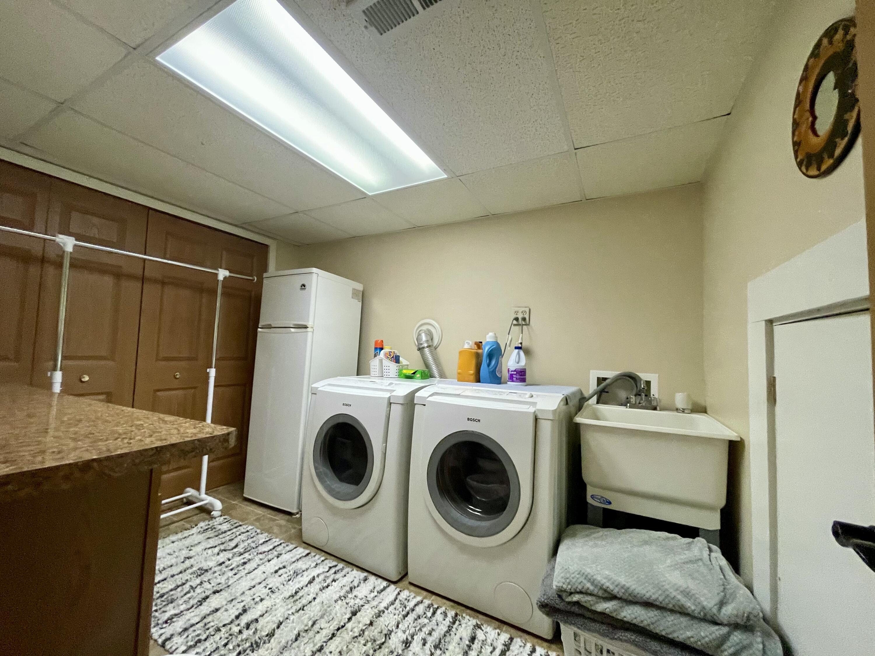 1001 Institute Street Valparaiso, IN 46383 - Photo 16 of 20 a utility room with dryer and washer