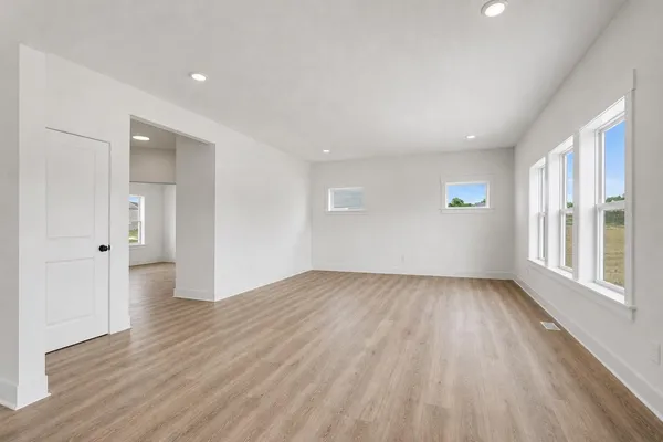 $539,900 | 7964 Snow View Drive Southeast, Alto, MI 49302