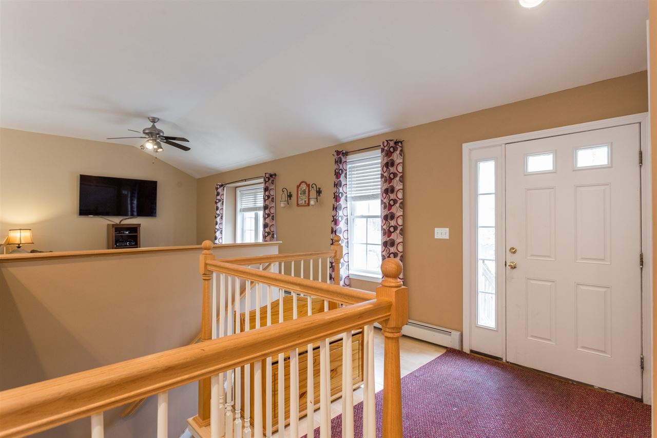 505 Chases Grove Road Derry, NH 03038 - Photo 12 of 38