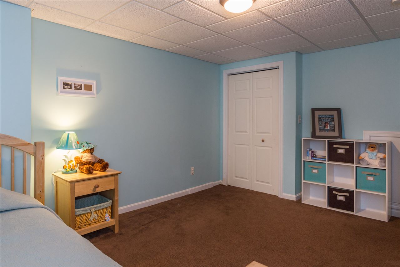 505 Chases Grove Road Derry, NH 03038 - Photo 32 of 38