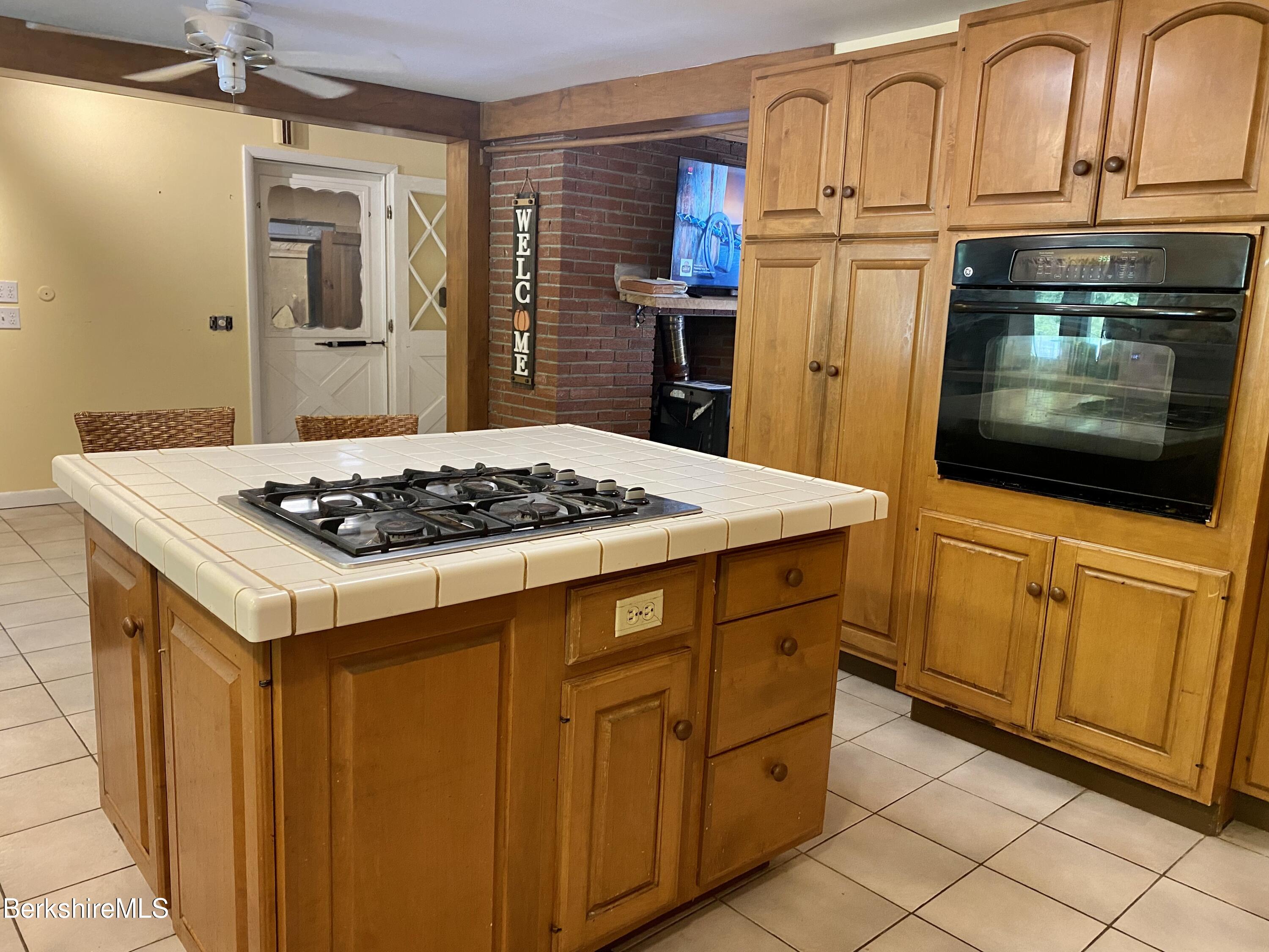 75 Roys Road New Ashford, MA 01237 - Photo 9 of 49 kitchen