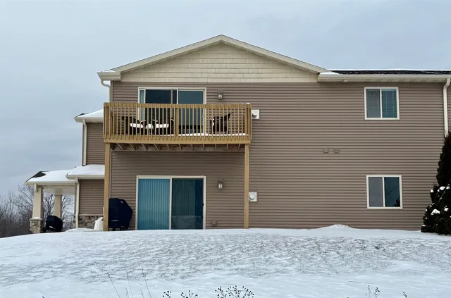 $365,000 | 10476 East Stony Ridge Circle, Unit 70, Sister Bay, WI 54234