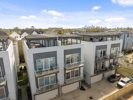 $525,000 | 1144 West 17th Street, Houston, TX 77008