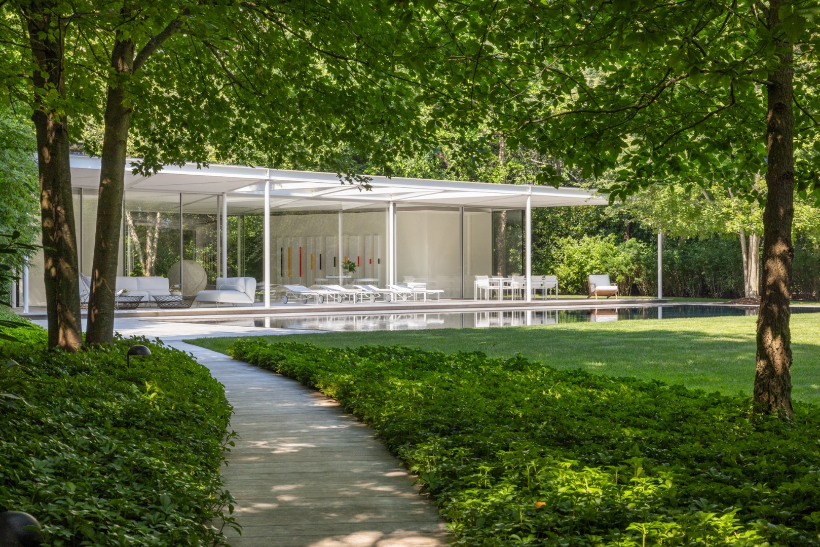 41 Cobbs Hill Road Chilmark, MA 02535 - Photo 24 of 46 a front view of a house with garden