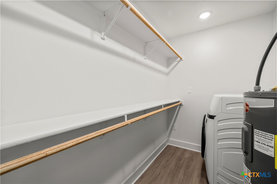 7660 McGregor Park Road Temple, TX 76502 - Photo 31 of 47 a view of entryway with wooden floor