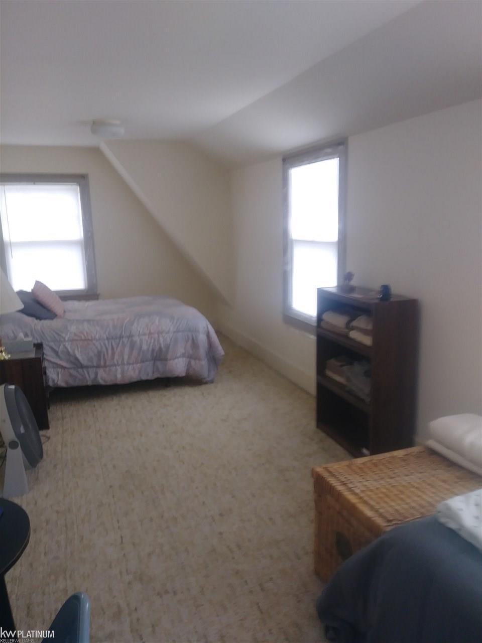 6318 Lakeshore Road Fort Gratiot, MI 48059 - Photo 34 of 46 31370664-33.JPG