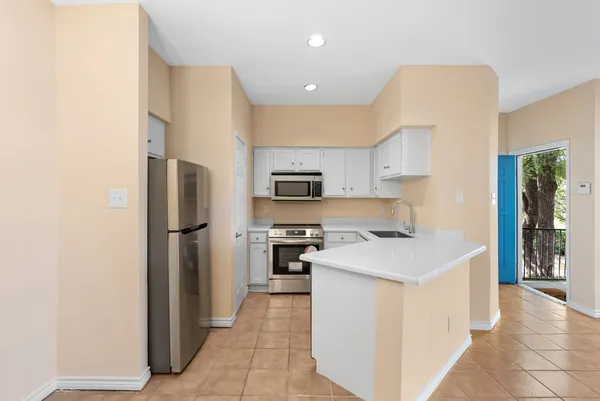 $1,225 | 2450 Wickersham Lane, Unit 109, Austin, TX 78741