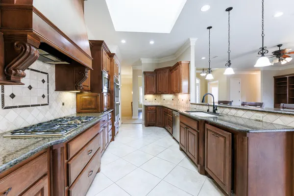$720,000 | 7707 La Salle Avenue, Lubbock, TX 79424
