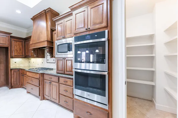 $720,000 | 7707 La Salle Avenue, Lubbock, TX 79424
