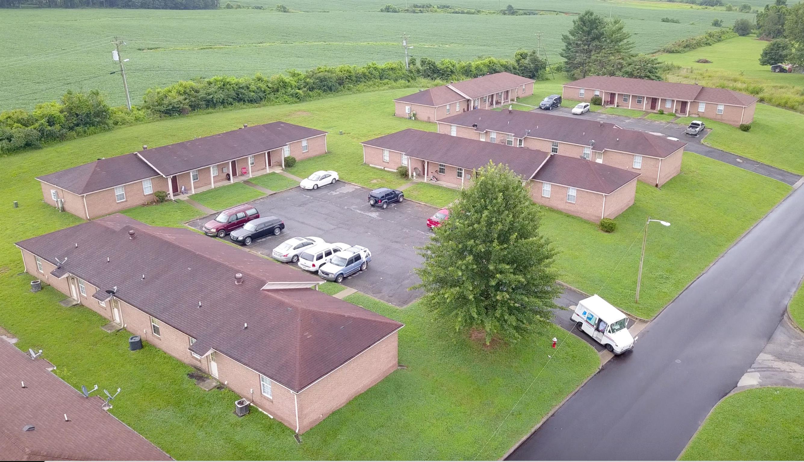 2000 R W Gordon Drive Springfield, TN 37172 - Photo 5 of 21 an aerial view of a house with a garden