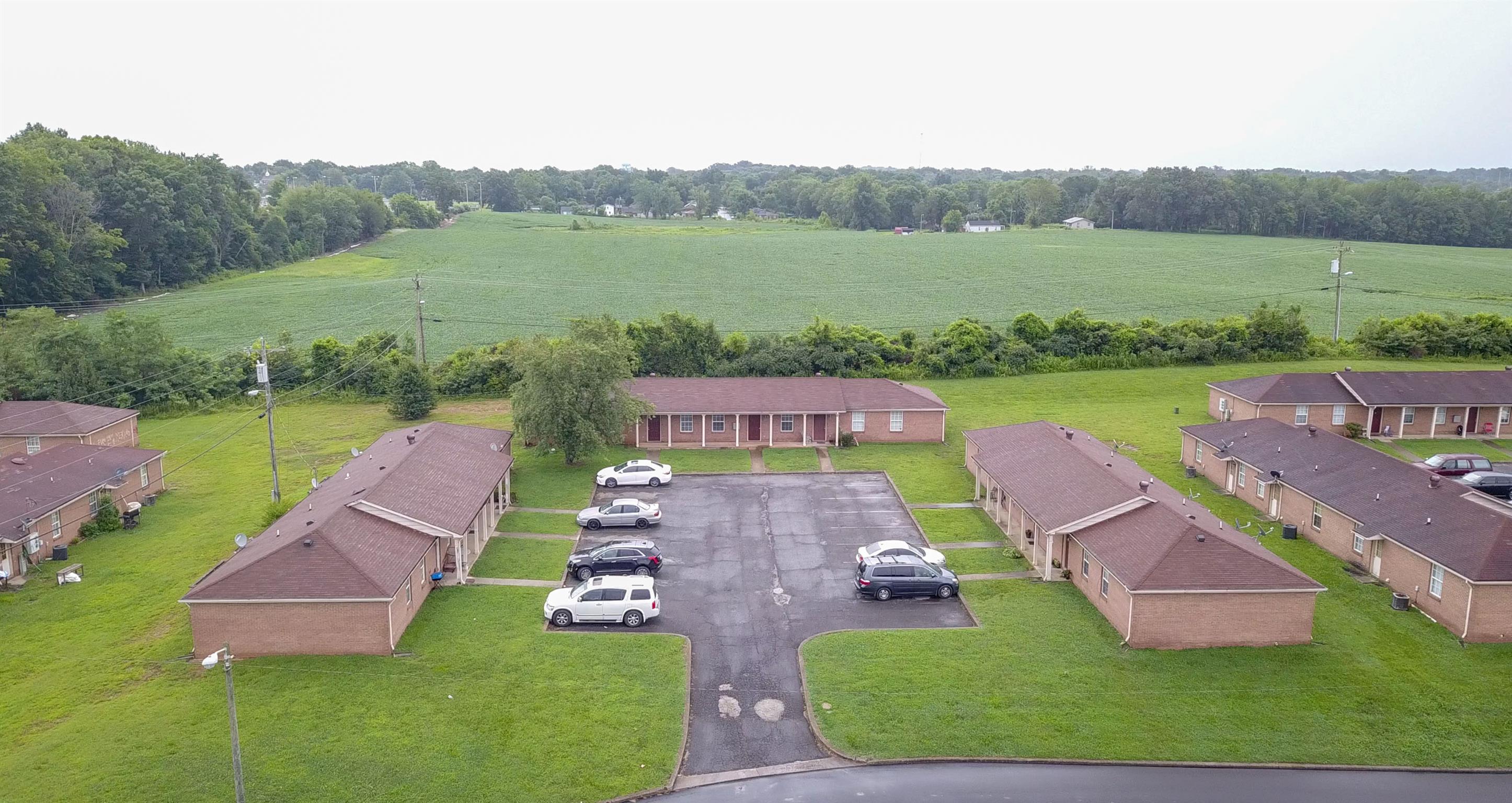 2000 R W Gordon Drive Springfield, TN 37172 - Photo 6 of 21 an aerial view of a house with garden