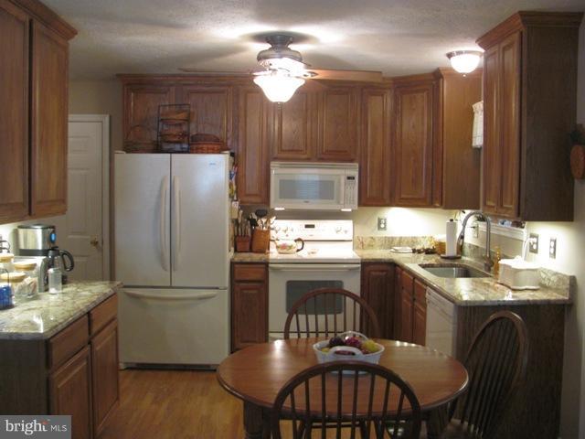 11512 Ropeknot Road Lusby, MD 20657 - Photo 7 of 30 Kitchen