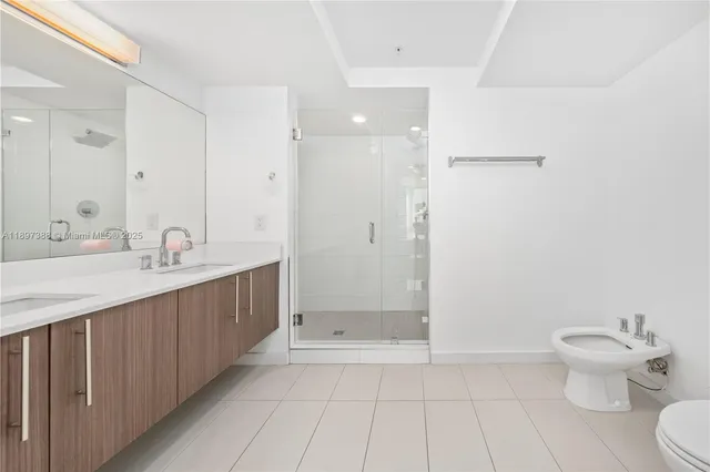 $345,000 | 7751 Northwest 107th Avenue, Unit 422, Doral, FL 33178